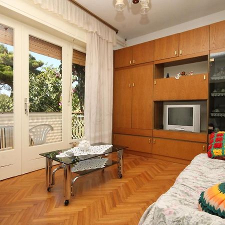 Apartments With A Parking Space Umag - 7066 Екстериор снимка