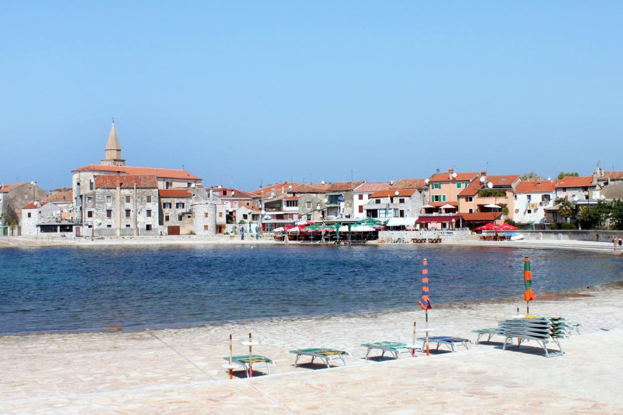 Apartments With A Parking Space Umag - 7066 Екстериор снимка