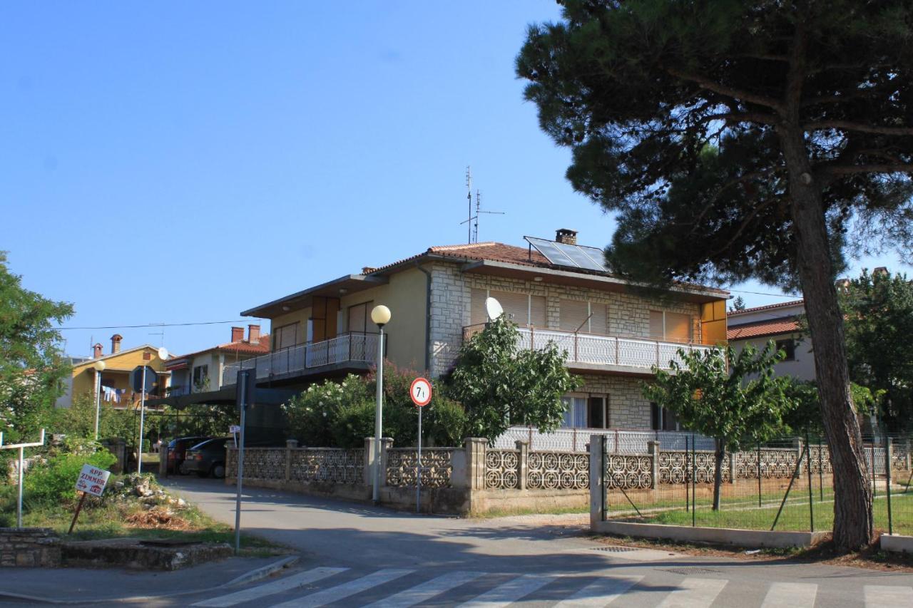 Apartments With A Parking Space Umag - 7066 Екстериор снимка